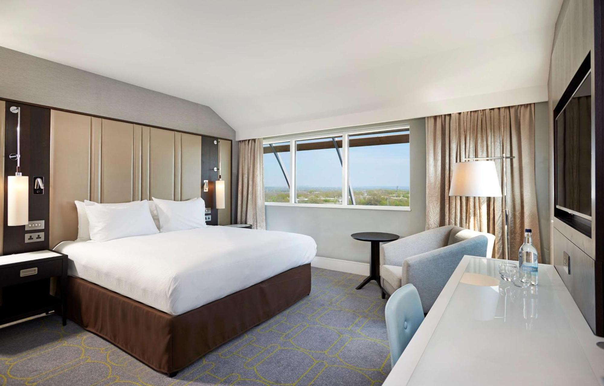 King Guest Room,1552662811:JPEG