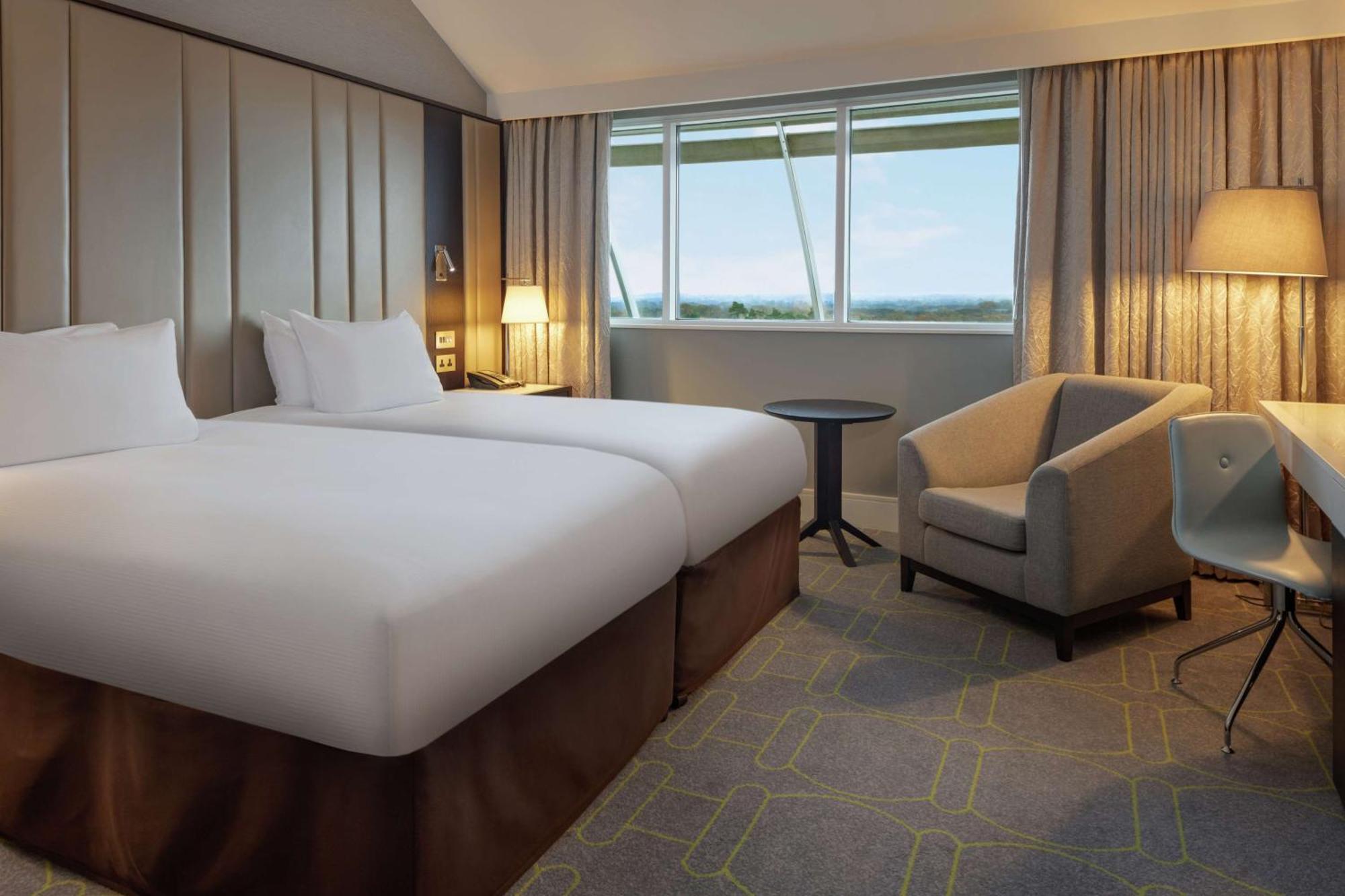 Twin Room,1535186590:JPEG